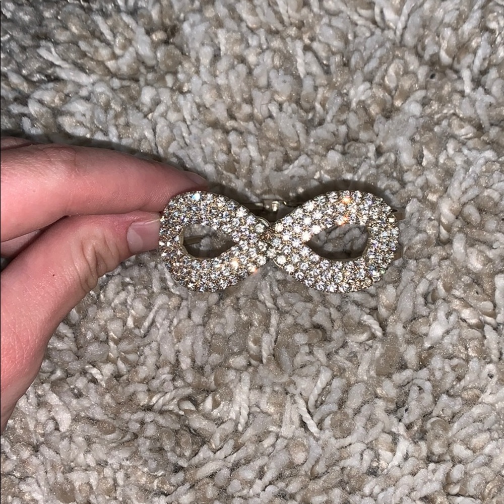 silver infinity bracelet